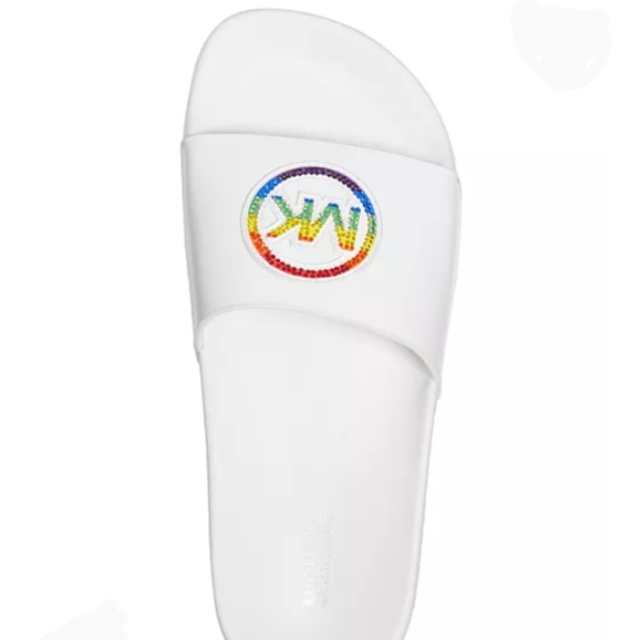 Michael Kors Gilmore Slides - Picture 7 of 14